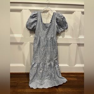 Embroidered puff sleeve midi dress size large